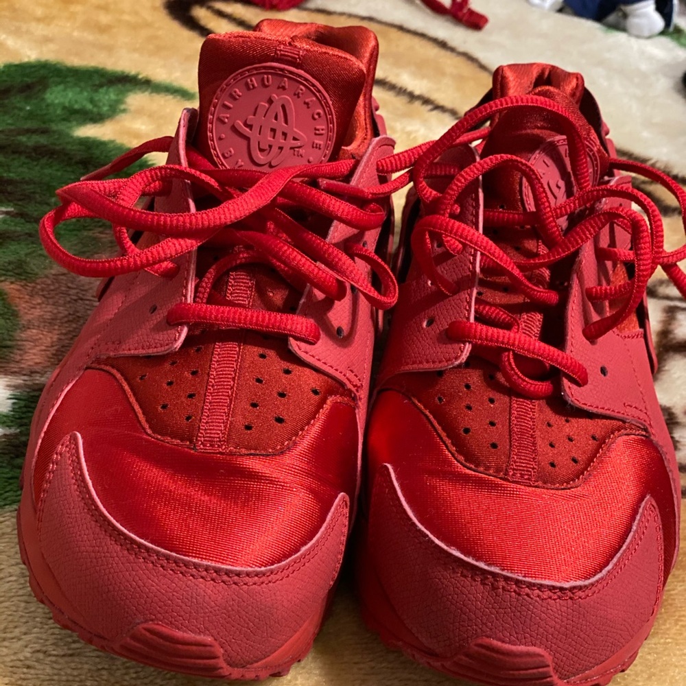 Gently used red Nike Huarache